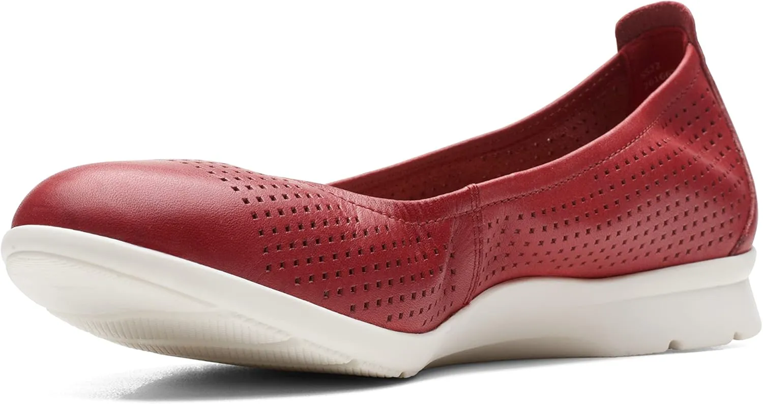 Clarks Women's Jenette Ease Ballet Flat