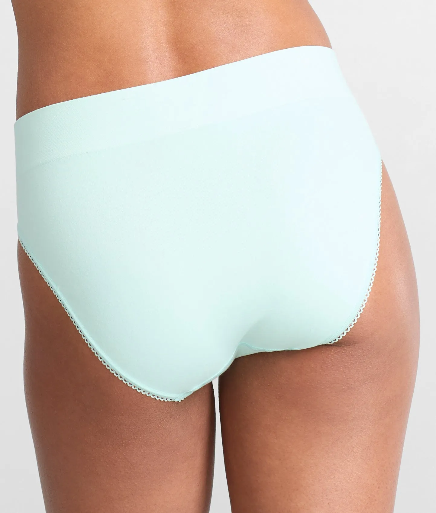 Feeling Flexible Hi-Cut Brief