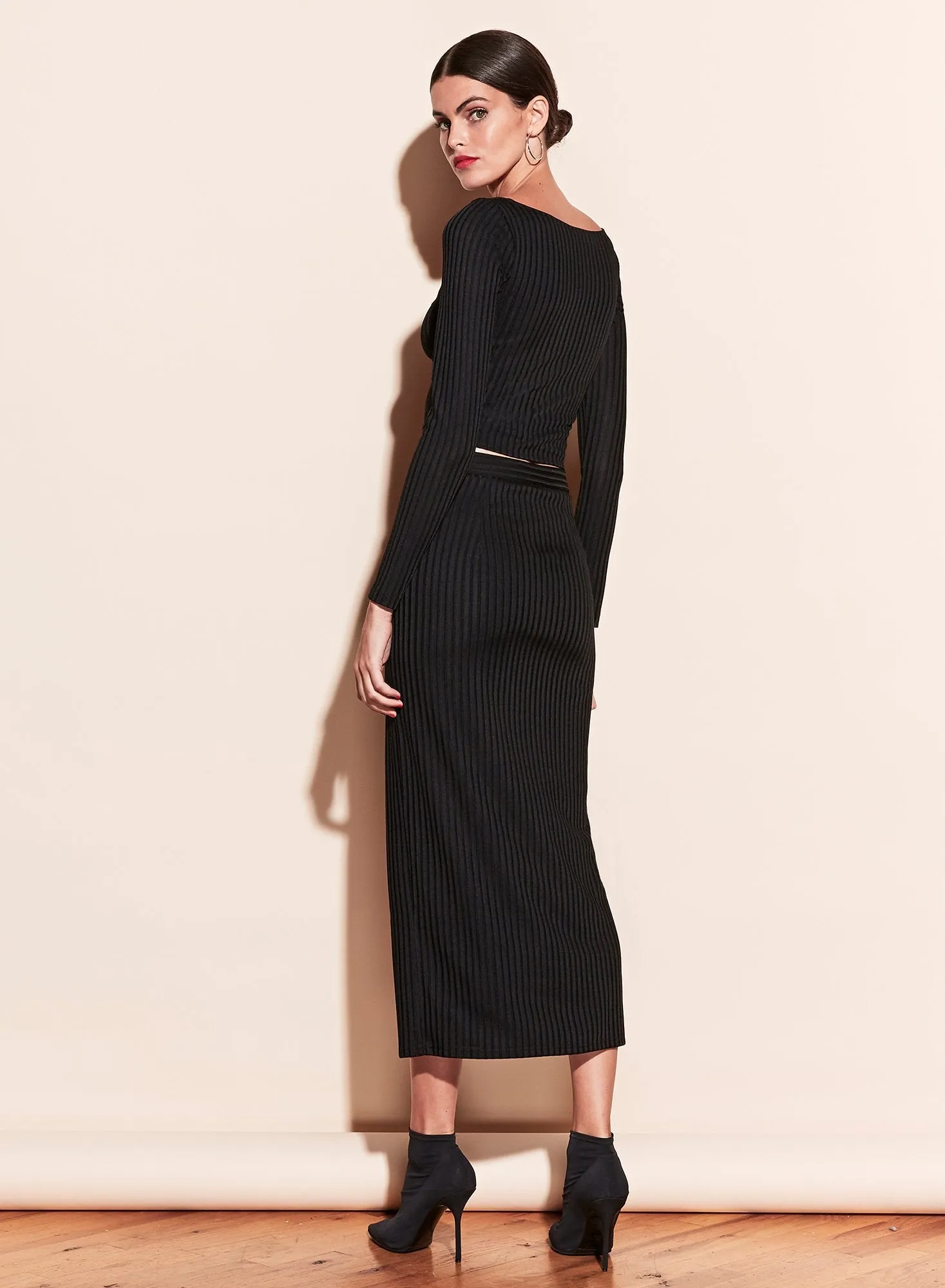 Flexible Extensive catalogue Ribbed With Slit Skirt