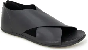 Kenneth Cole REACTION Women's Selena Flat Sandal