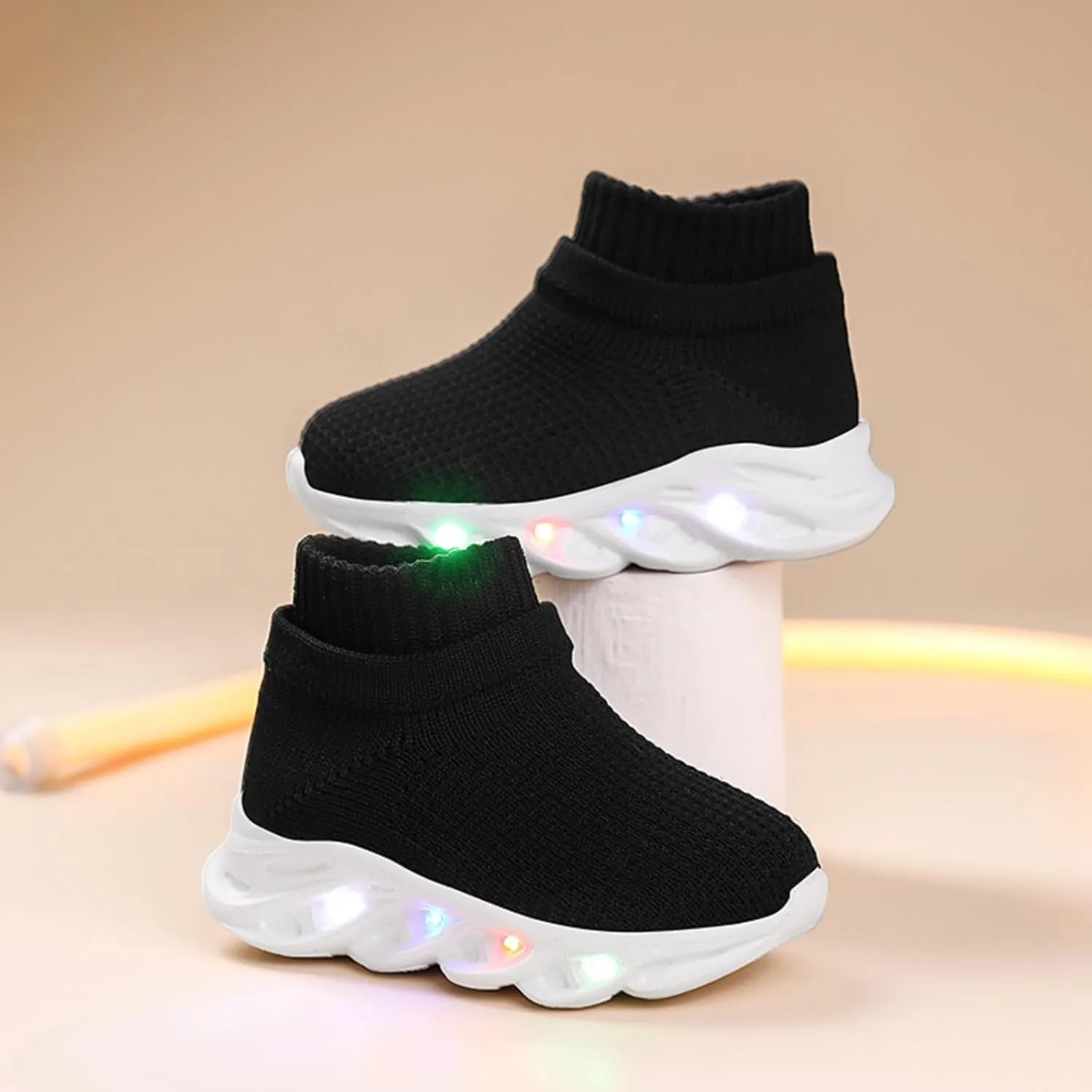 Light Up Led Casual Shoes for Toddler and Little Kids Luminous Breathable The First Walking Slip On Tennis Boys Girls