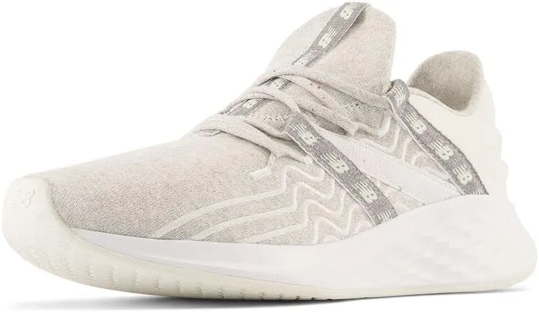 New Balance Unisex-Adult Fresh Foam Roav V1 Running Shoe