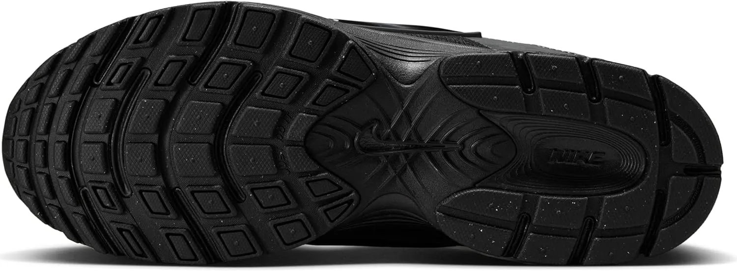 Nike Men's V5 Runner Sneaker