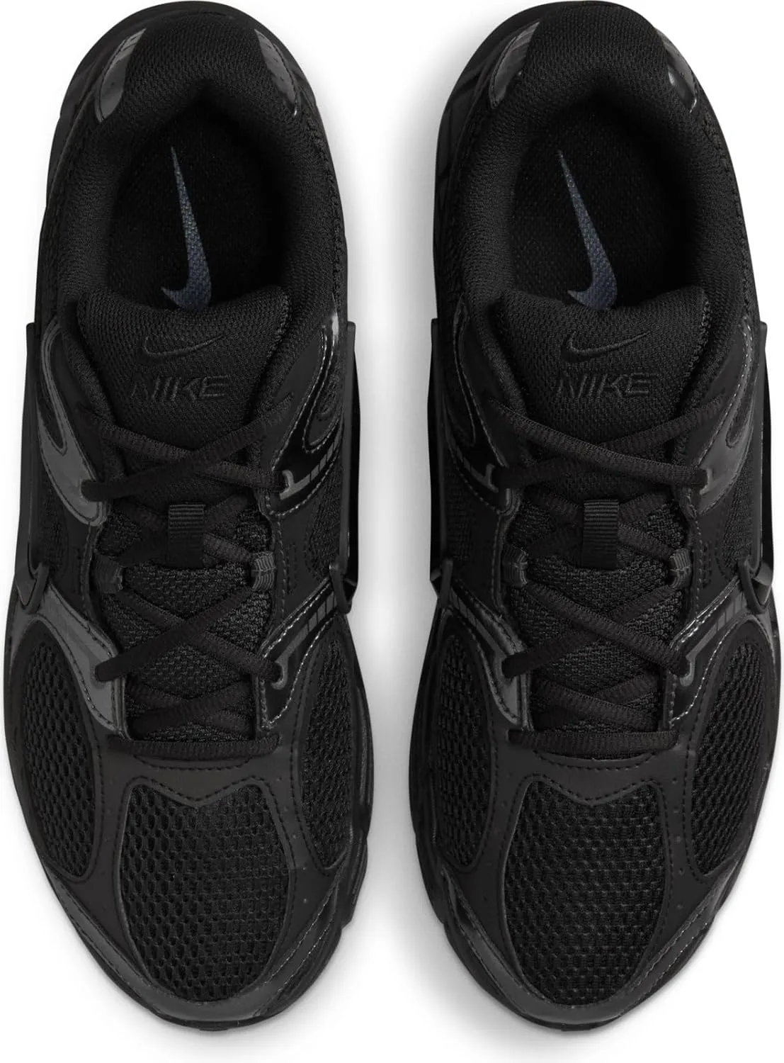 Nike Men's V5 Runner Sneaker