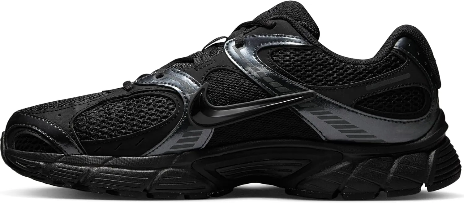 Nike Men's V5 Runner Sneaker