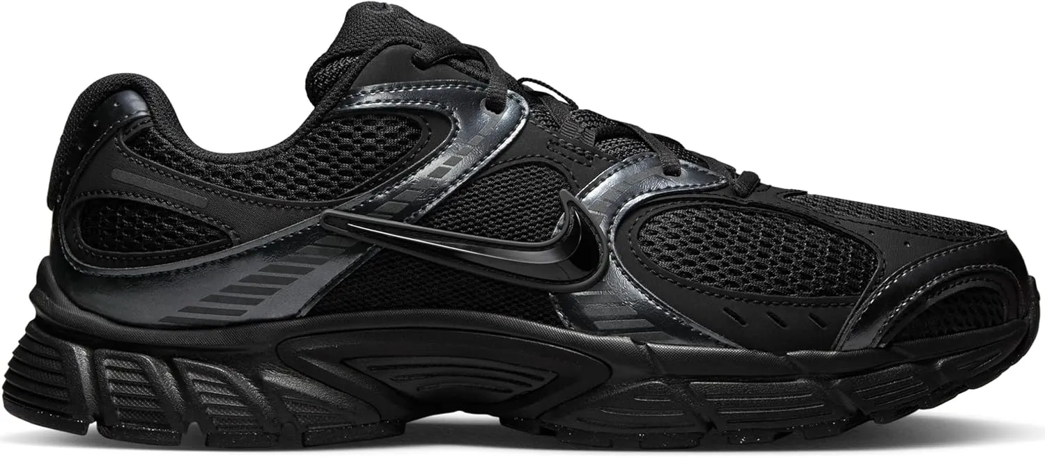 Nike Men's V5 Runner Sneaker