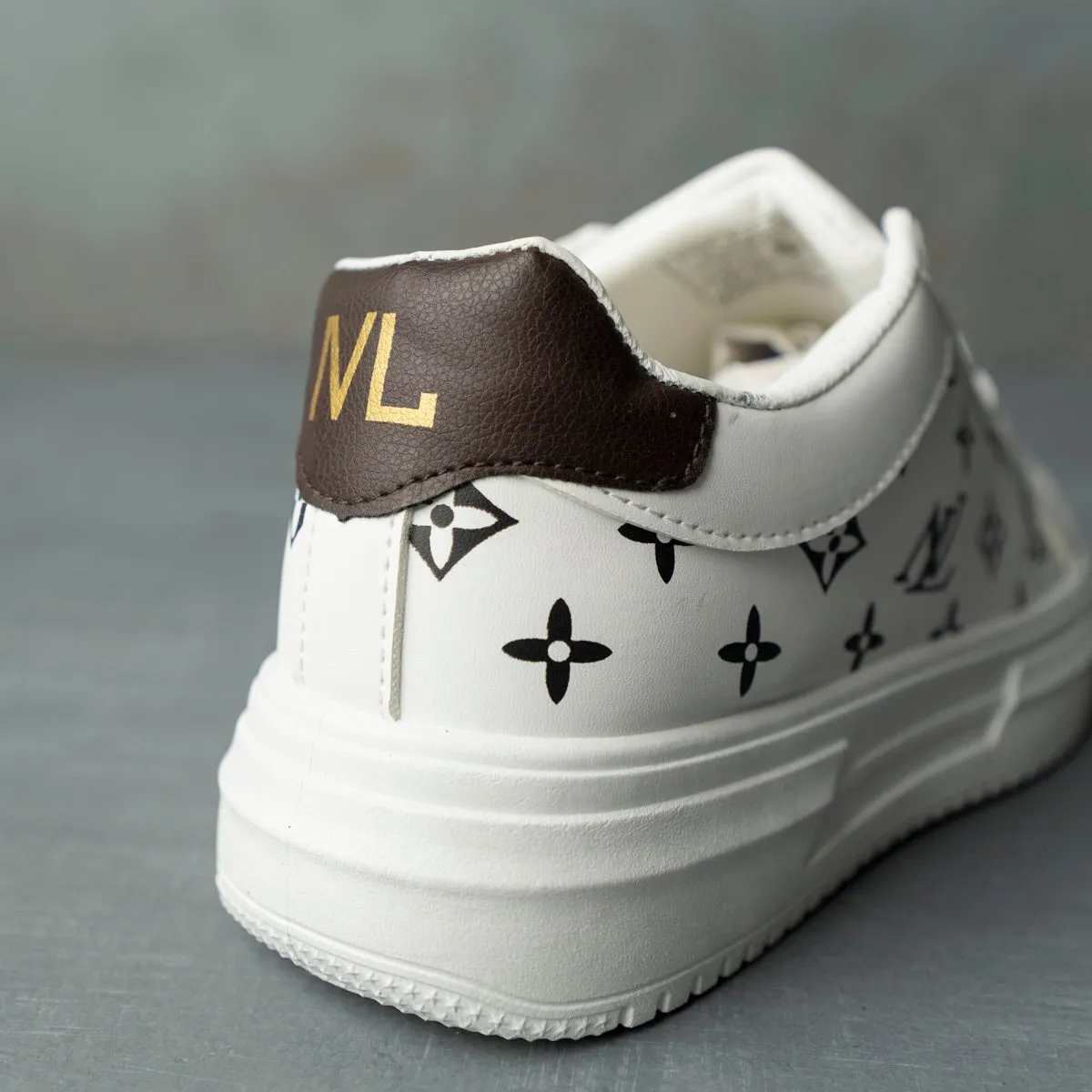 NL Flat Sneakers