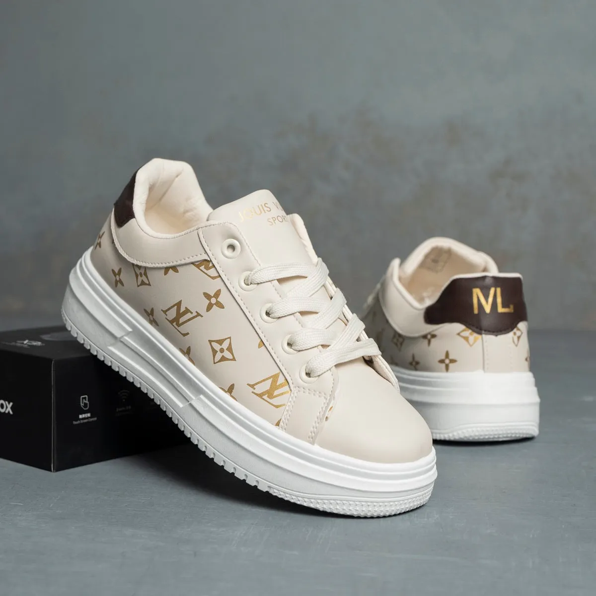 NL Flat Sneakers