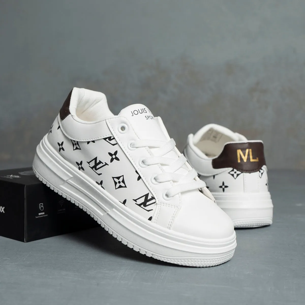 NL Flat Sneakers