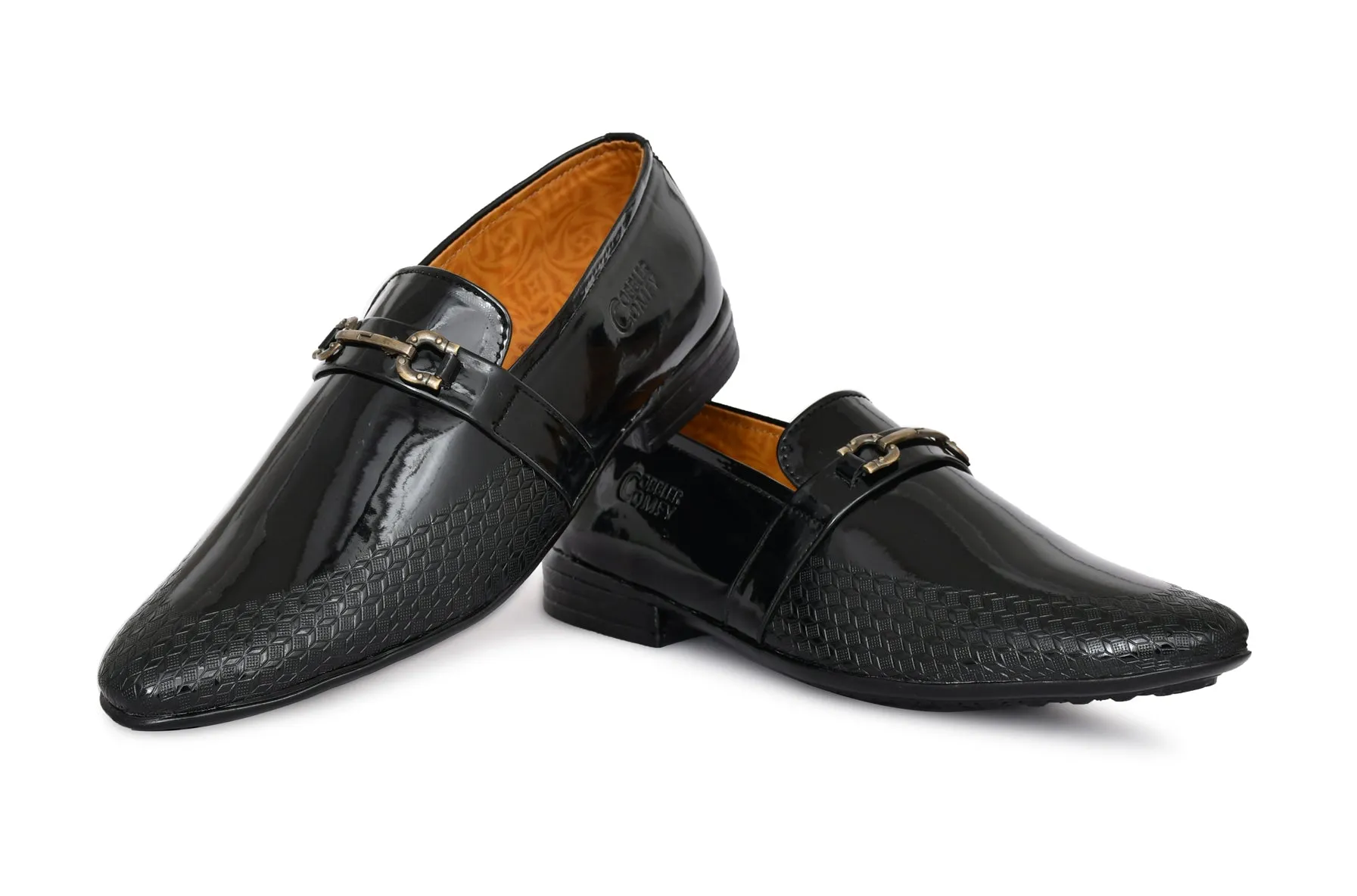Pointed-toe Shiny Slip-ons for Men with Embossed Pattern  Black