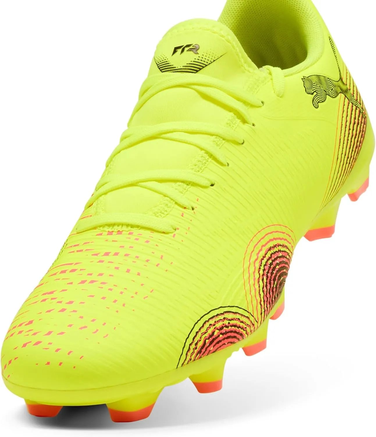 PUMA Men's Football Soccer Shoe