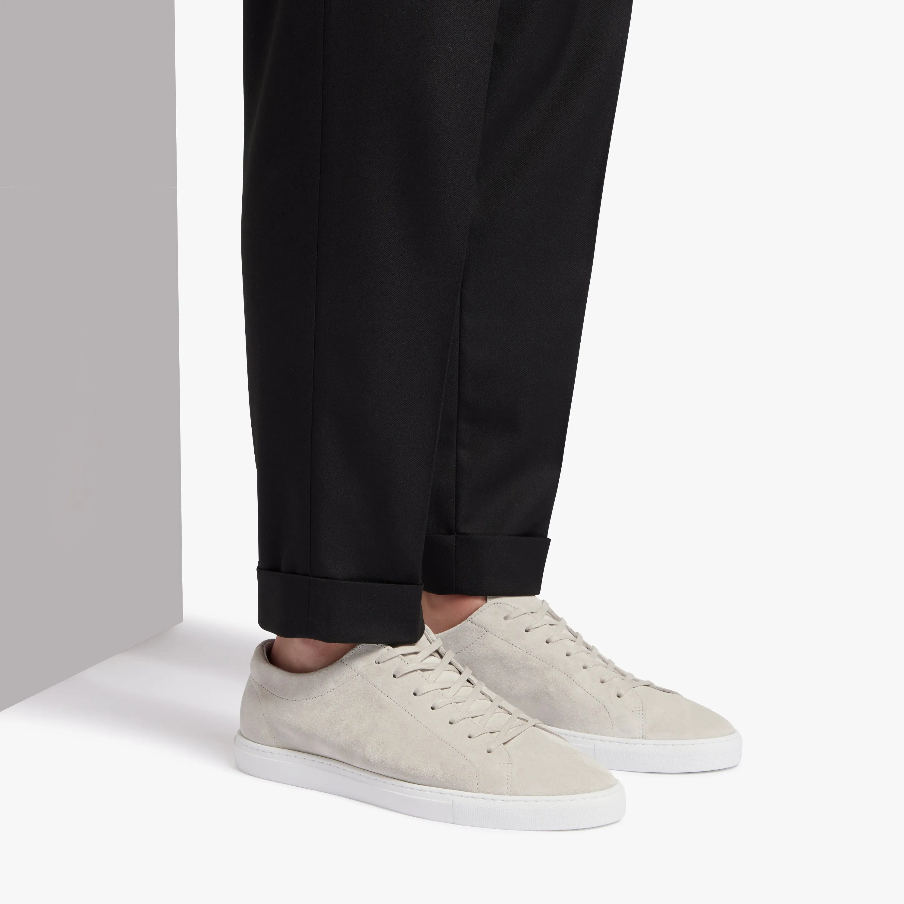 Relaxed Sneaker Oyster Suede Mens