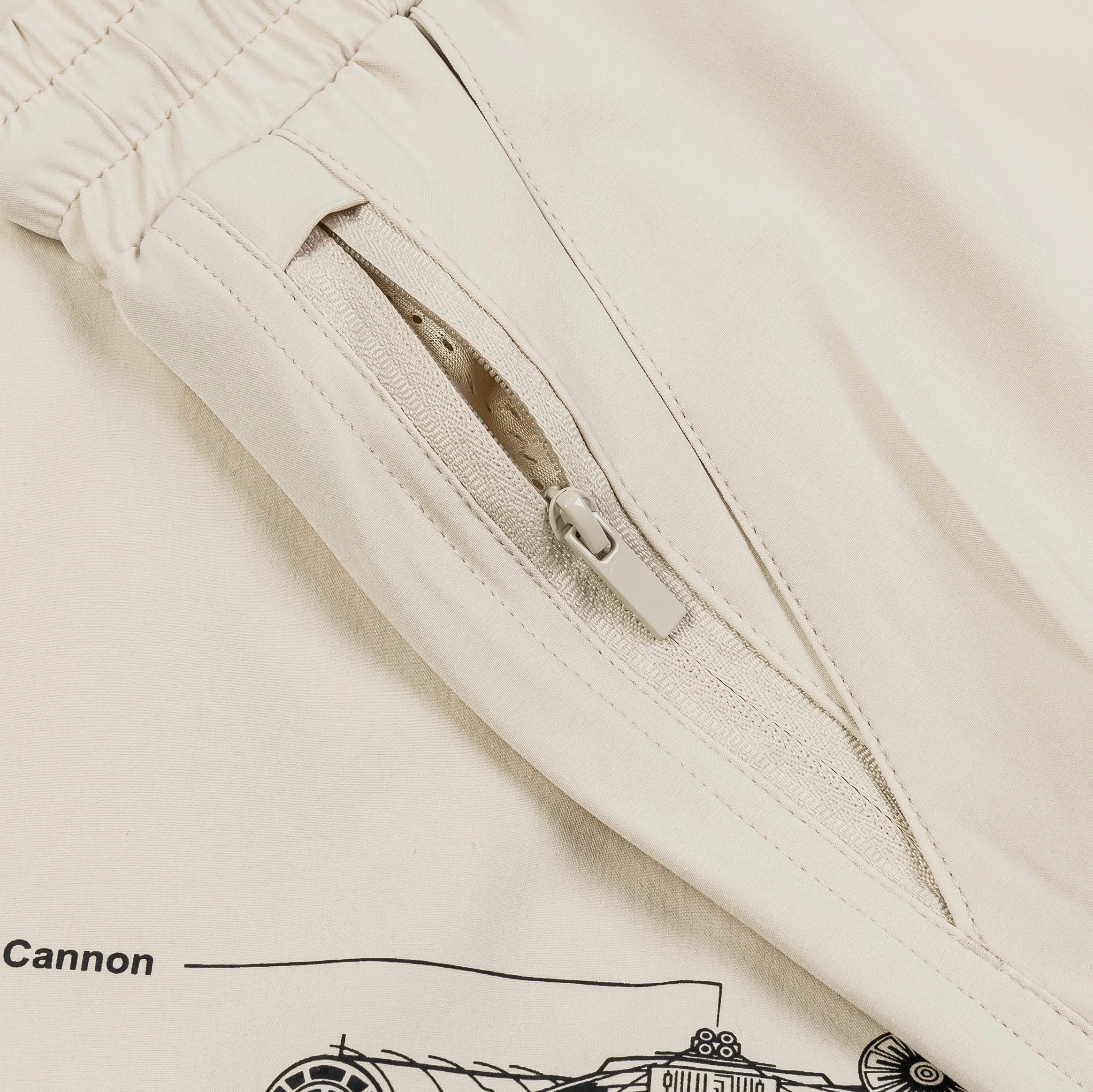 Shoe Palace Star Wars™ MILLENNIUM FALCON™ Hybrid Mens Shorts (Beige/Black)