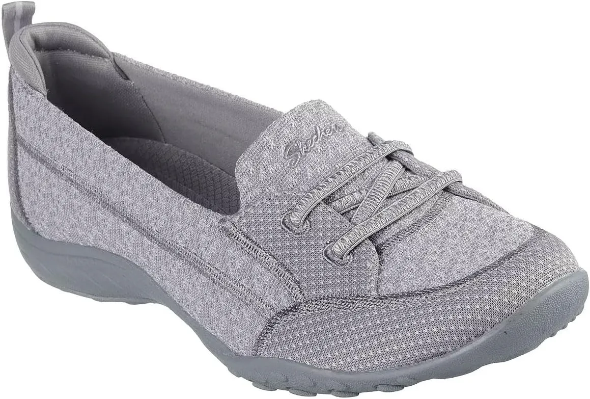 Skechers Women's Relaxed Fit Breathe-Easy Holding Line Slip-On Sneaker, Gray, 8