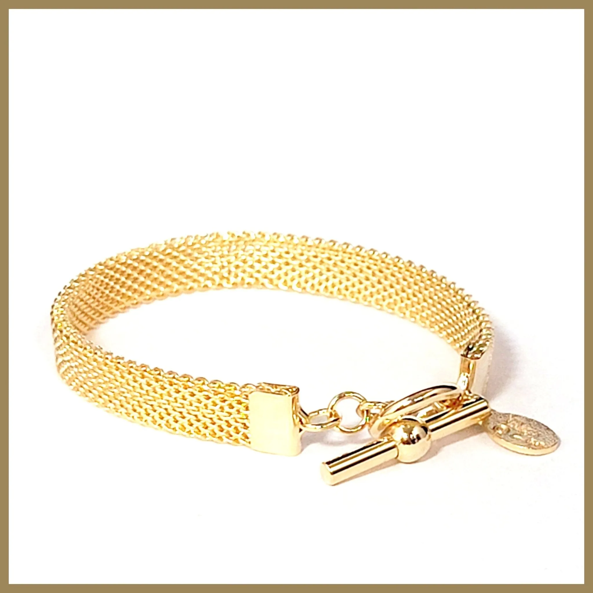 Slim Toggle Bracelet