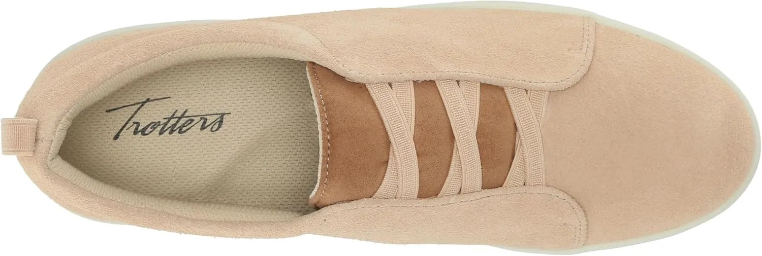 Trotters Women's Avrille Sneaker