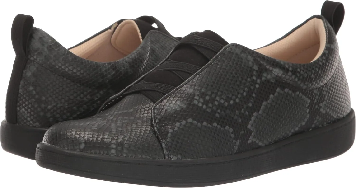 Trotters Women's Avrille Sneaker