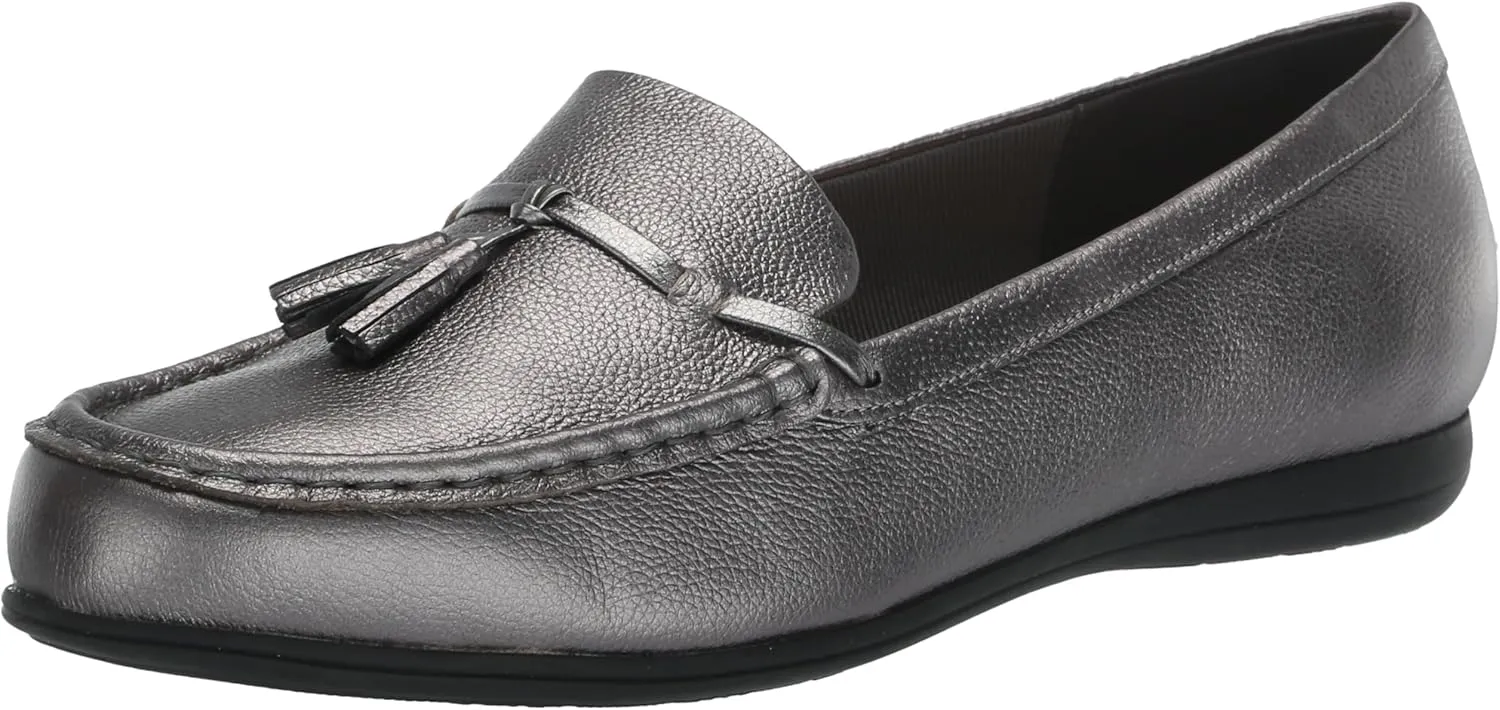 TROTTERS Women's Dawson Loafer Flat