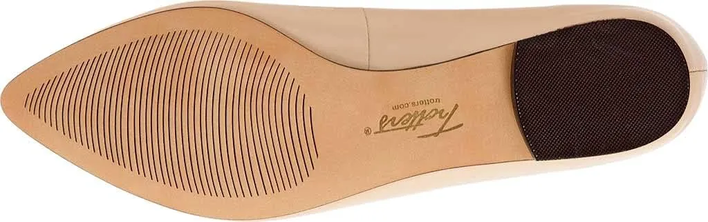 Trotters Women's Estee Ballet Flat