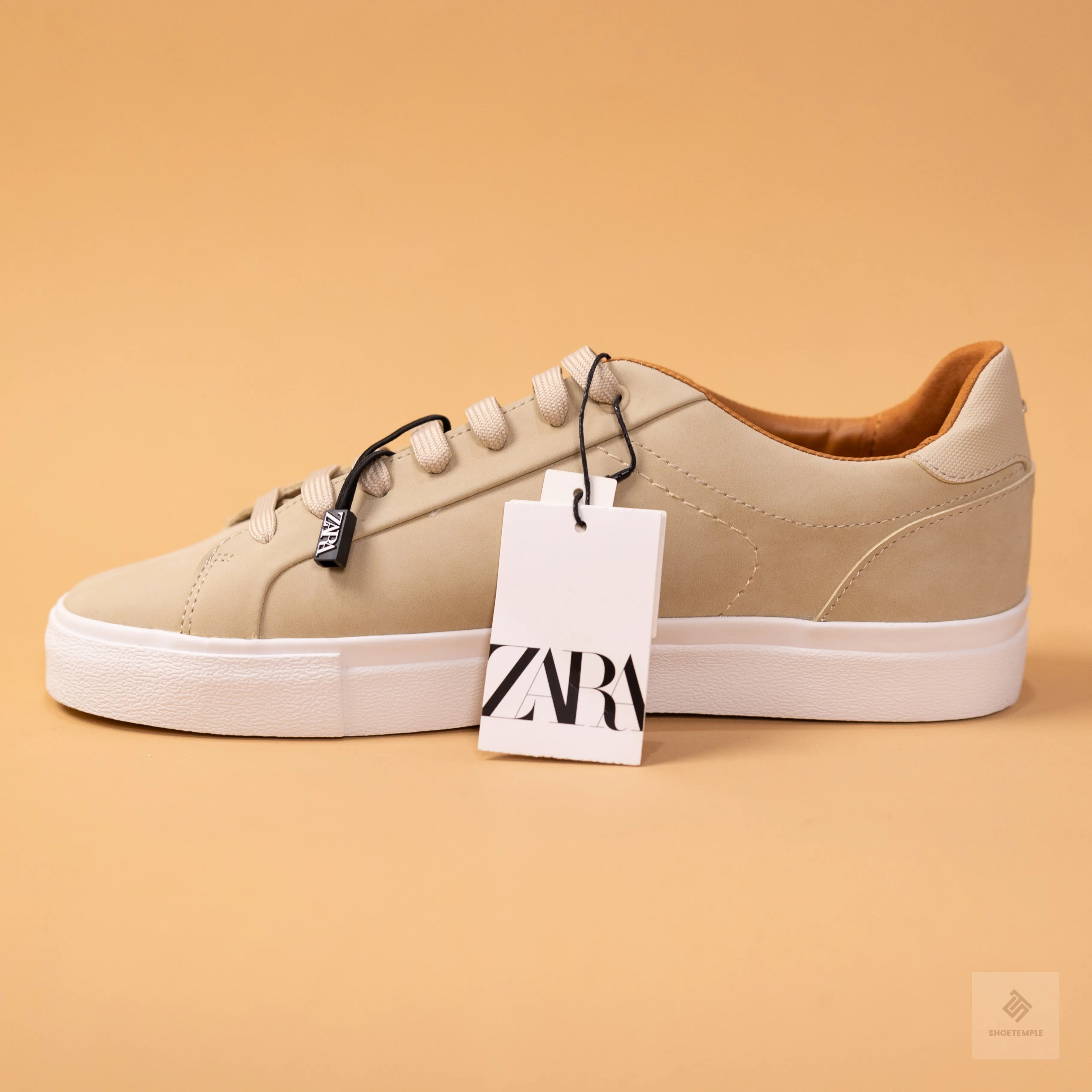 Zara Low Sneaker Cream